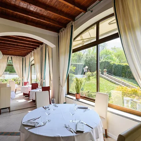Kinzica Hotel Sale Marasino