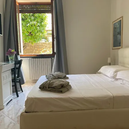 Kinzica 4* Sale Marasino