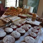 Kinzica Otel Sale Marasino